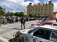Tento pohled příznivce motorismu určitě nadchne :-)