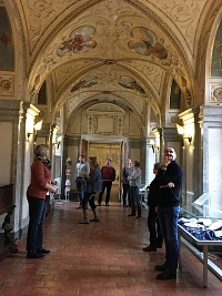 Nádherné prostory Valdštejnského paláce obdivují vždycky všichni.