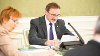 Dnes jsem byl zpravodajem 3 senátních tisků... Všechny jednoznačně prošly.