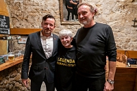 Skvělá a legendární psycholožka PhDr. Štěpánka Tůmová na křtu nemohla chybět.