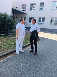 Každá moje návštěva N.RK, jakož i osobní kontakt s prim. Marcelem Maršíkem, je "drnem v oku" vedení KHK.